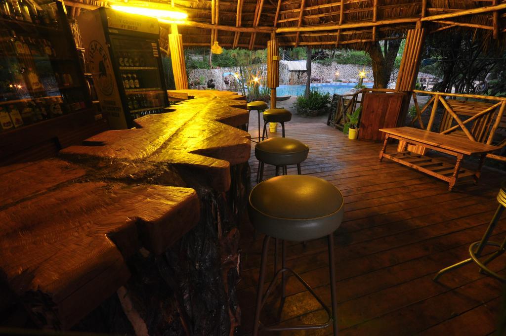 Naiberi River Campsite & Resort エルドレット エクステリア 写真